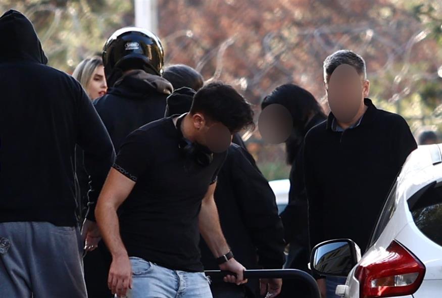 Στον ανακριτή ο 46χρονος και άλλοι 7 συλληφθέντες παλαιοημερολογίτες