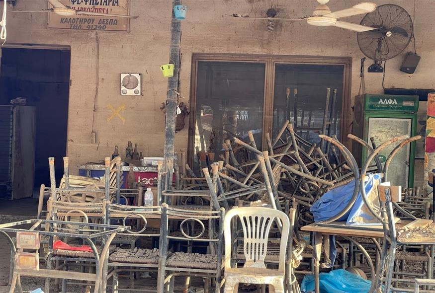 Κατεστραμμένο το καφενείο του χωριού που έσφυζε από ζωή / φωτογραφία ethnos.gr Kώστας Ασημακόπουλος
