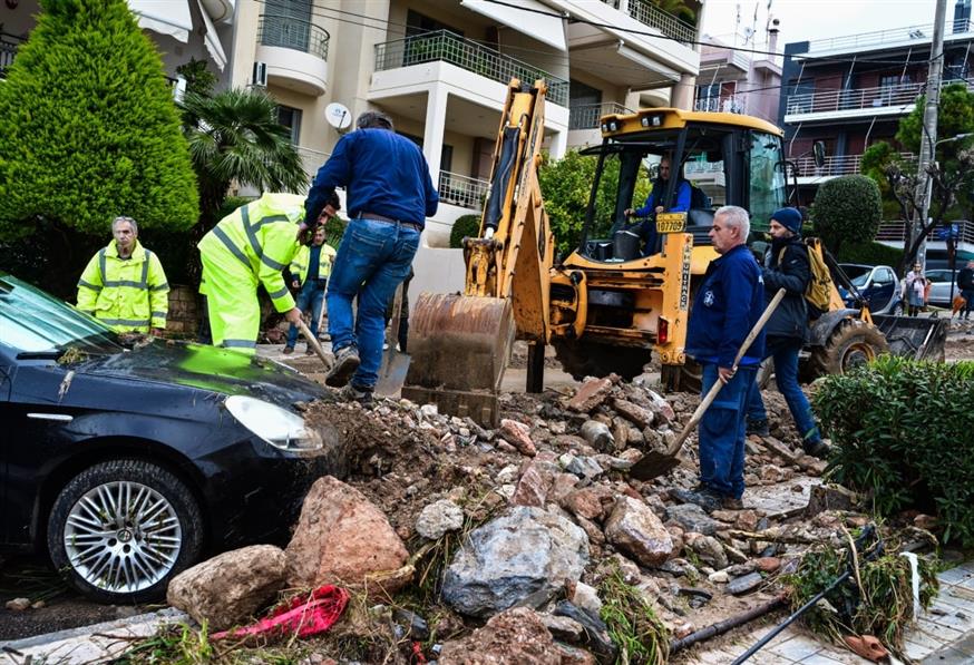 Καταστροφές από την κακοκαιρία στην Άνω Γλυφάδα (EUROKINISSI) Καταστροφές από την κακοκαιρία στην Άνω Γλυφάδα (EUROKINISSI)