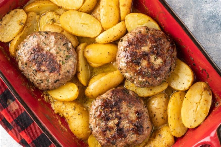 Τα πιάτα του Yummy Mommy στηρίζονται στην ελληνική κουζίνα Τα πιάτα του Yummy Mommy στηρίζονται στην ελληνική κουζίνα