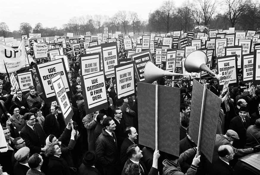 Διαδήλωση εργαζομένων στο Λονδίνο το 1969 (Φωτογραφία αρχείου - AP Photo)