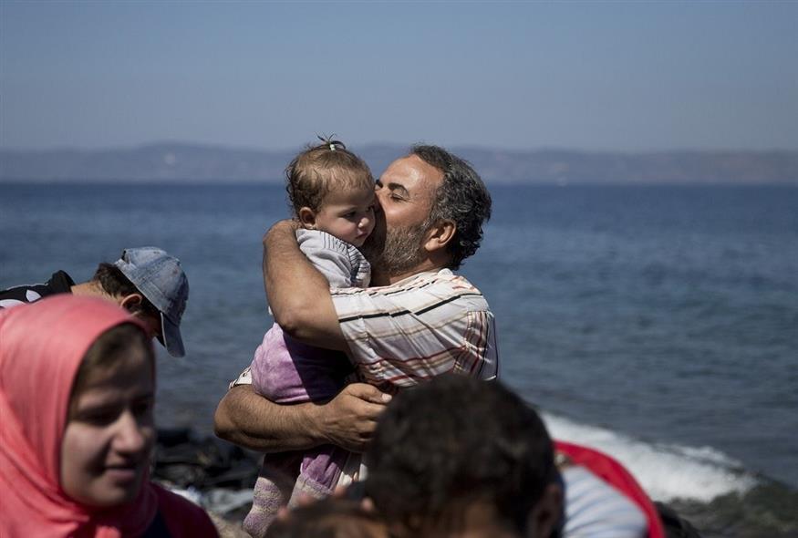 Πρόσφυγες στη Λέσβο (φωτογραφία αρχείου / Associated Press)