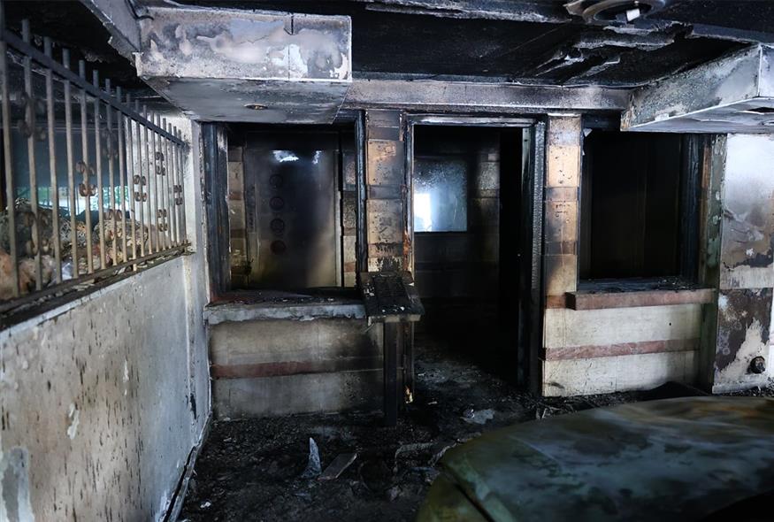 Πυρκαγιά μετά από επίθεση με γκαζάκια τα ξημερώματα της Δευτέρας σε αυτοκίνητα στη Θεσσαλονίκη σε κατοικίες στελεχών της Νέας Δημοκρατίας