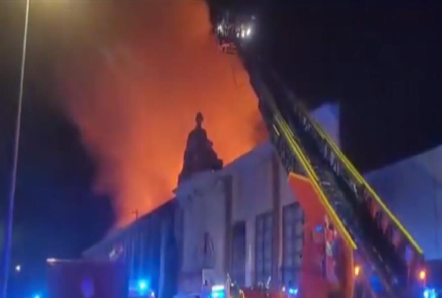 φωτιά σε νυχτερινό κέντρο στην Ισπανία/Sky news twitter