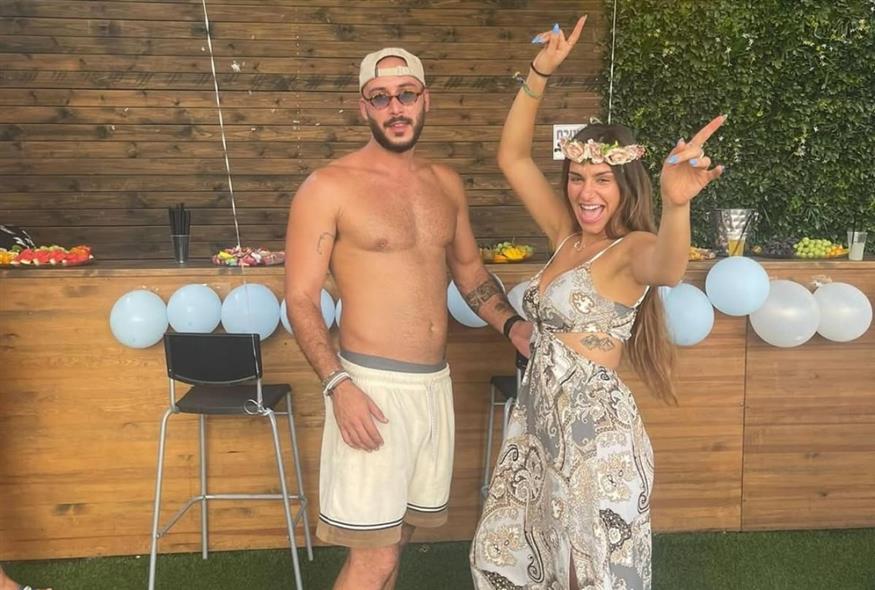 Ο Ρόι Σαλέβ και η σύντροφός του Μαπάλ Άνταμ (Instagram)