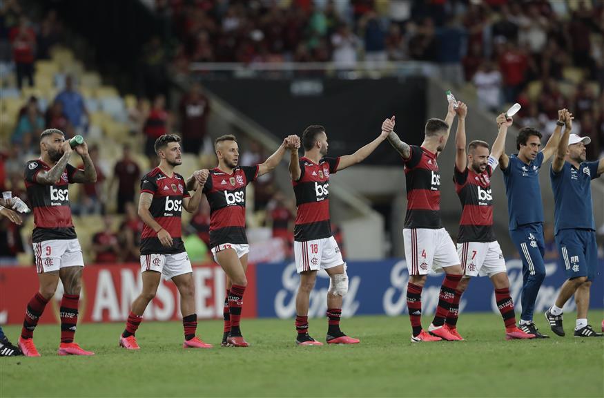 Τρεις ποδοσφαιριστές της Φλαμένγκο βρέθηκαν θετικοί (AP Photo/Silvia Izquierdo)