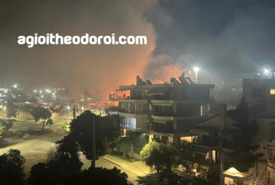 Φωτιά τώρα στη Γλυφάδα σε πάρκινγκ σκαφών (agioitheodoroi.com)