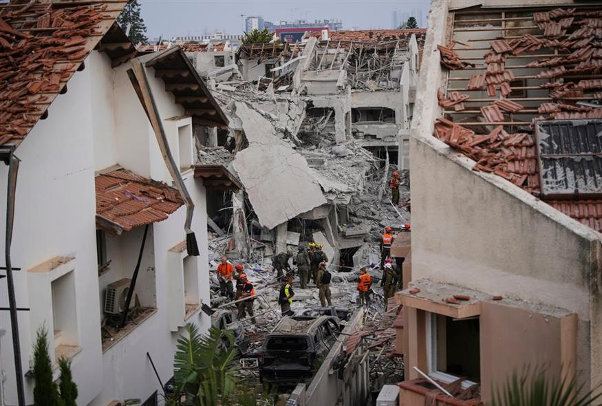 Το πρόσωπο της σύγκρουσης: Καρέ - καρέ η σύγκρουση Ισραήλ-Ιράν(AP Photo)