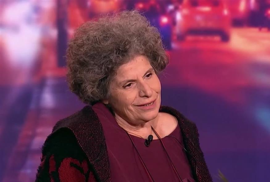 Η Μαργαρίτα Θεοδωράκη στην εκπομπή «Καλύτερα Αργά»