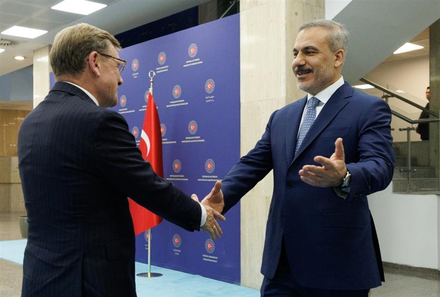 Χακάν Φιντάν και Γιόχαν Βάντεφουλ (Χ)