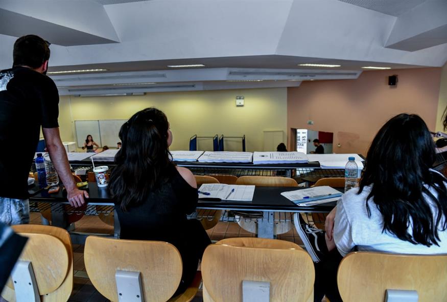 Φοιτητές  (TATIANA ΜΠΟΛΑΡΗ/EUROKINISSI)