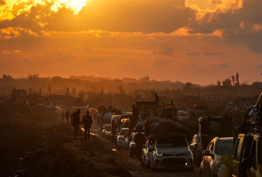 Παλαιστίνιοι στη Γάζα (AP Photo/Abdel Kareem Hana)