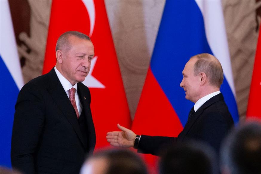 Ο Βλαντιμίρ Πούτιν με τον Ρετζέπ Ταγίπ Ερντογάν/Associated Press