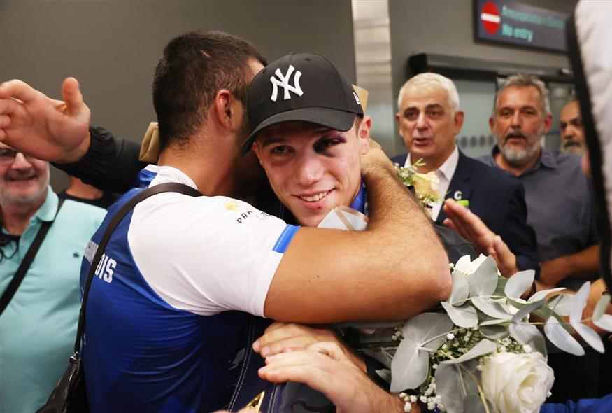 Αφιξη του Γιώργου Κουγιουμτζίδη από το παγκόσμιο πρωτάθλημα 2025 στο Ζαγκρεμπ