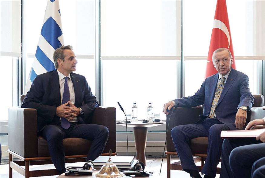 Μητσοτάκης - Ερντογάν / AP