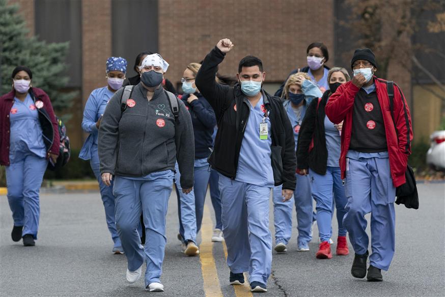 Νοσηλευτές στις ΗΠΑ εν μέσω κορονοϊού/Copyright: AP Images