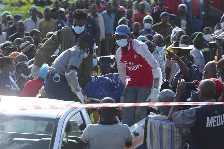 Το απόλυτο χάος στη Ζιμπάμπουε (AP Photo/Tsvangirayi Mukwazhi)