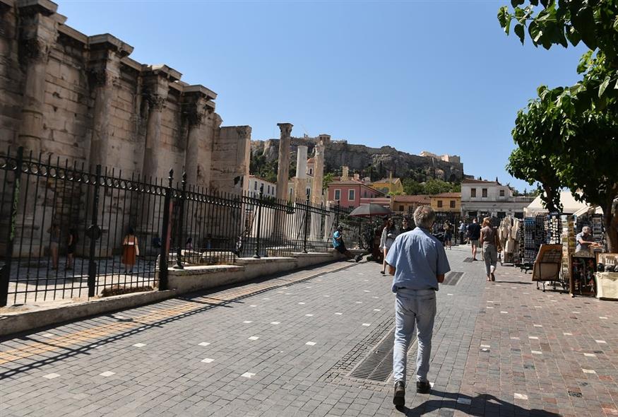 Βόλτες στο κέντρο της Αθήνας (ΙΝΤΙΜΕ)