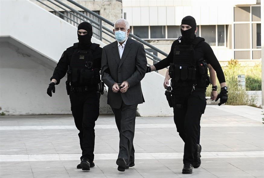 Ο κατηγορούμενος, Πέτρος Φιλιππίδης, κατά την είσοδό του στο δικαστήριο (φωτογραφία αρχείου/ Eurokinissi)
