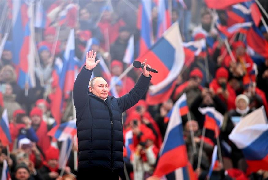 Διεκόπη μυστηριωδώς η ομιλία Πούτιν στη Μόσχα (AP)