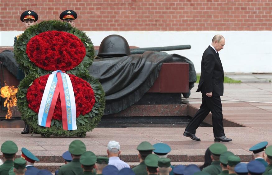 Η Ιστορία δεν είναι με το μέρος του Πούτιν... /copyright Ap Photos