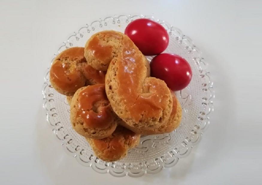 Το Πάσχα θέλει τα κουλουράκια του ©ΙCookGreek Το Πάσχα θέλει τα κουλουράκια του ©ΙCookGreek