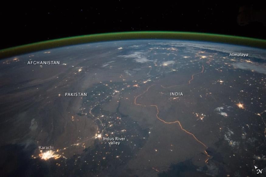 Τα... λαμπρά Ινδο-πακιστανικά σύνορα από δορυφόρο της NASA