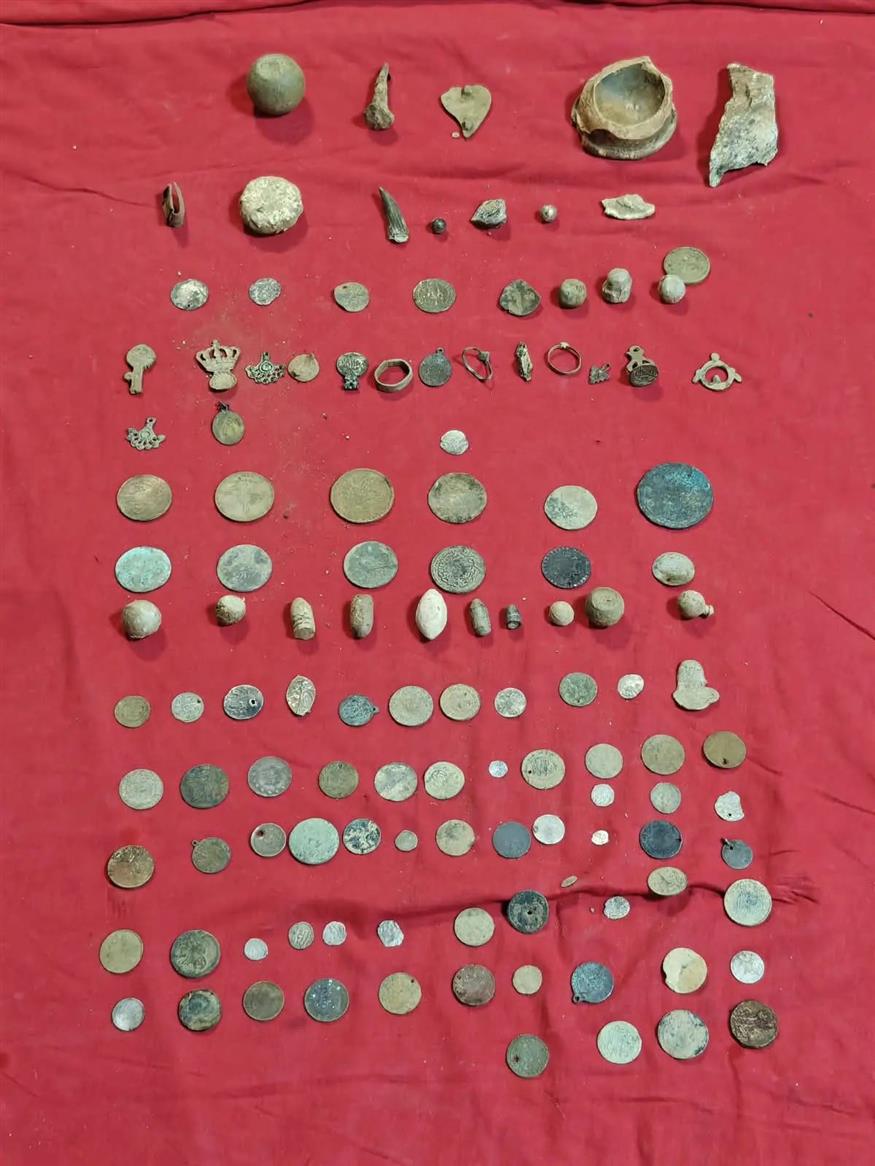 Εικόνα από τις κατασχεμένα (ΕΛΑΣ)
