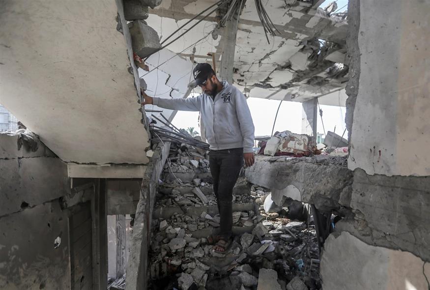 Οι καταστροφές τού πολέμου στη Γάζα  (AP Photo/Ismael Abu Dayyah)