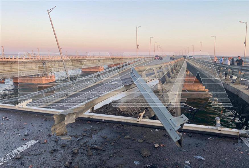 Εικόνα από τις ζημιές στη γέφυρα της Κριμαίας