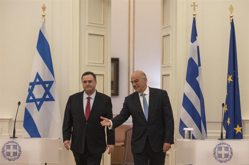 Οι υπουργοί Εξωτερικών της Ελλάδας, Νίκος Δένδιας, και του Ισραήλ, Israel Katz, τον Οκτώβριο του 2019 στην Αθήνα (AP Photo/Petros Giannakouris)