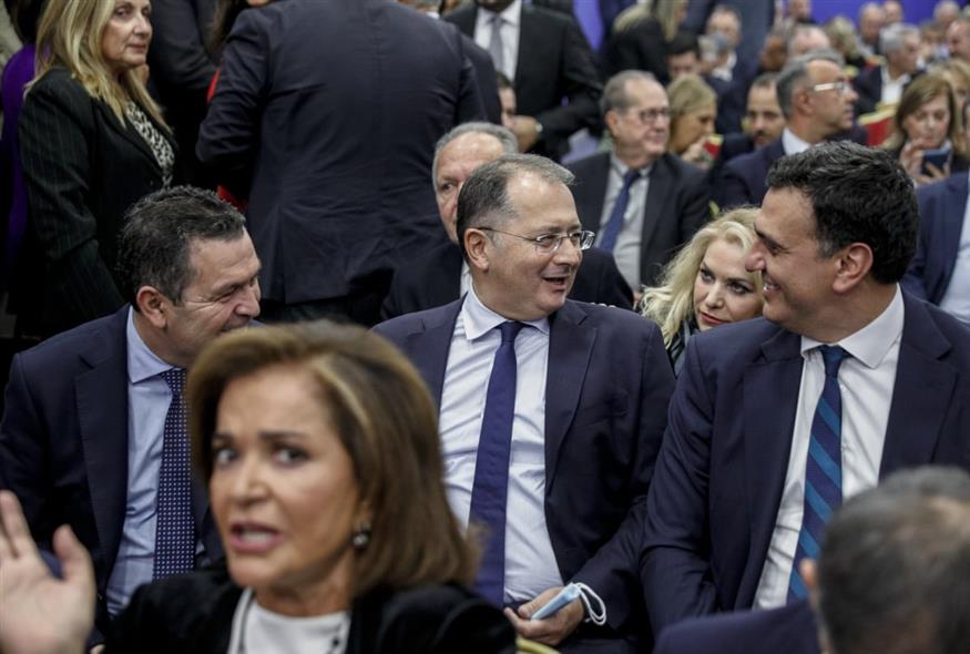 Ντόρα Μπακογιάννη και Βασίλης Κικίλιας άφησαν ξεκάθαρες αιχμές ο ένας για τον άλλο (Eurokinissi)