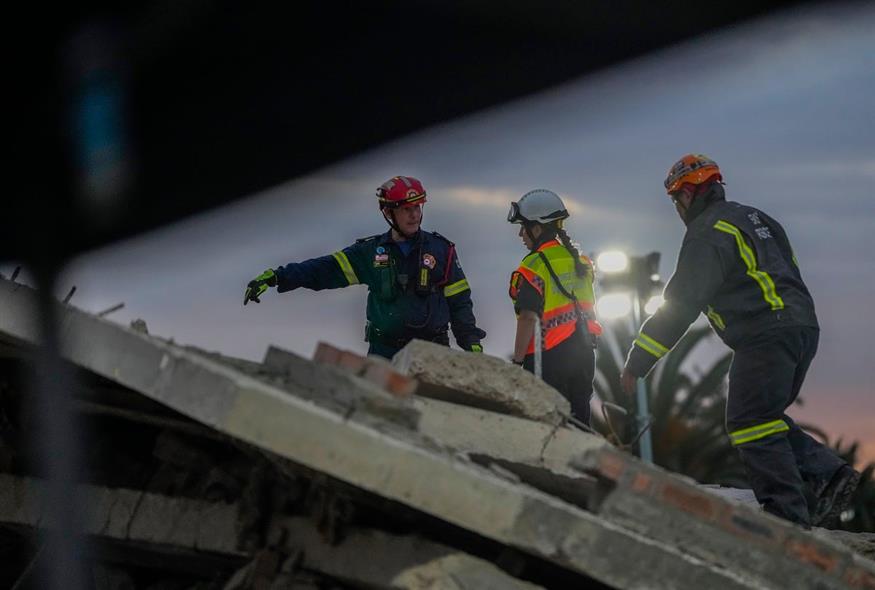 Κατάρρευση κτιρίου στη Νότια Αφρική (AP Photo/Jerome Delay)