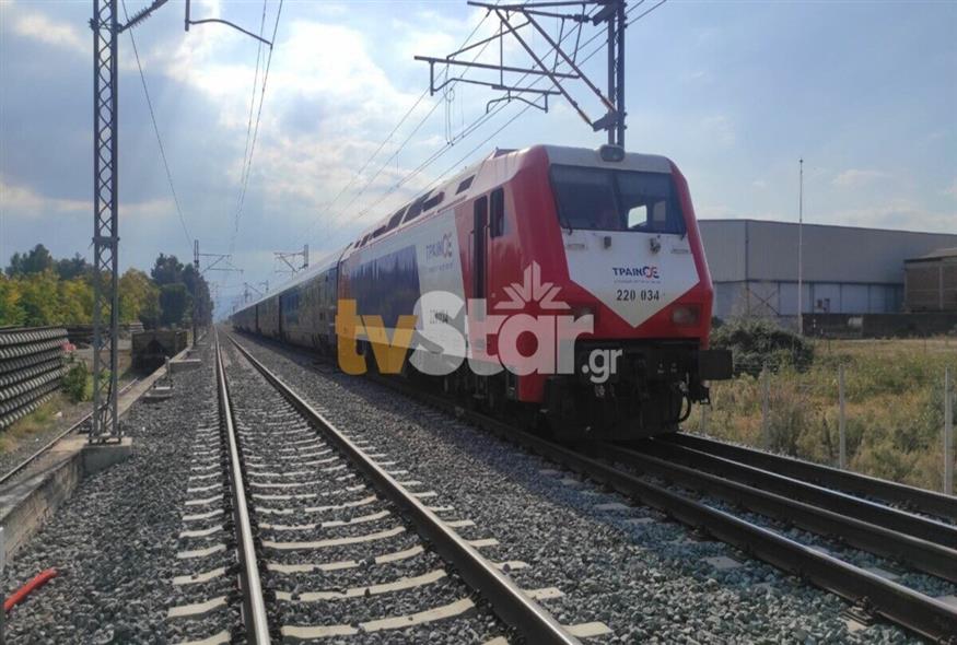 Εκτροχιασμός τρένου στην Τιθορέα (tvstar.gr)