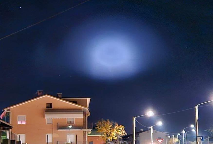 φωτοστέφανο εμφανίστηκε στον ουρανό στη Βόρεια Ιταλία/forcast weather facebook