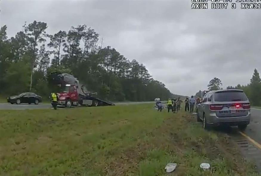 Τρελό βίντεο: Οδηγός εκτοξεύτηκε από ράμπα και «πέταξε» κυριολεκτικά στον αέρα