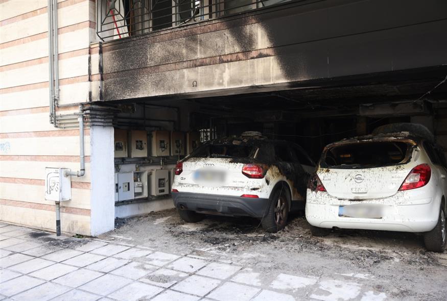 Εμπρησμός σε αυτοκίνητα στελεχών ΝΔ/ΙΝΤΙΜΕ