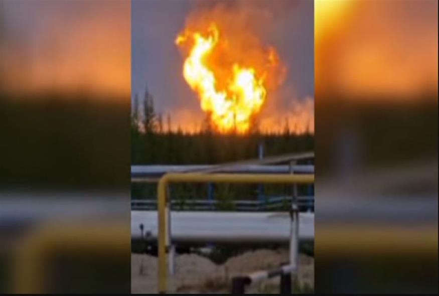 Μεγάλη φωτιά στο μεγαλύτερο κοίτασμα φυσικού αερίου στη Ρωσία (Youtube/Screenshot)