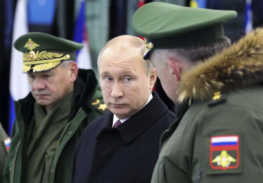 (Mikhail Klimentyev, Sputnik, Kremlin Pool Photo via AP)