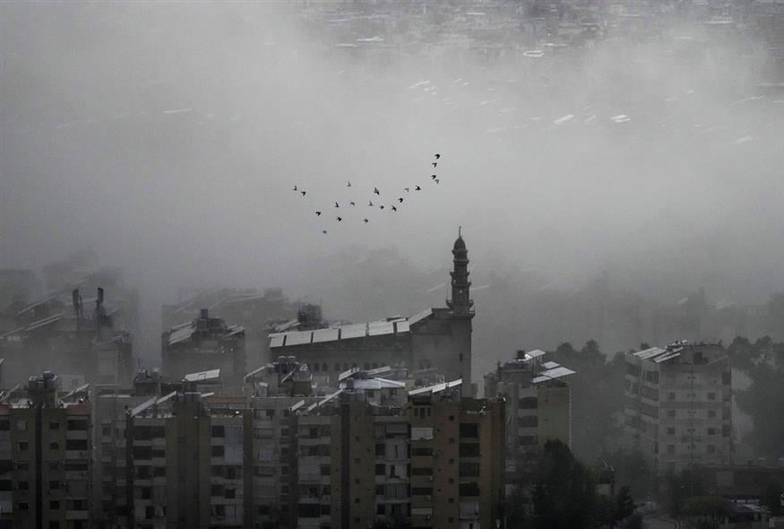 Βομβαρδισμοί στη Βηρυτό  (AP Photo/Hassan Ammar)