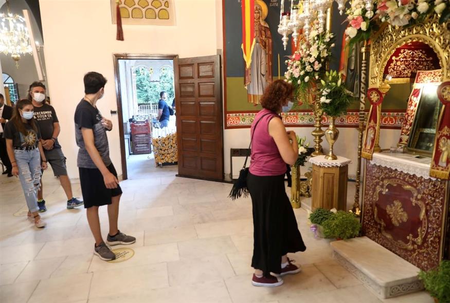 Κοίμηση της Θεοτόκου: Πλήθος κόσμου στην Παναγία Σουμελά στο Βέρμιο (EUROKINISSI)