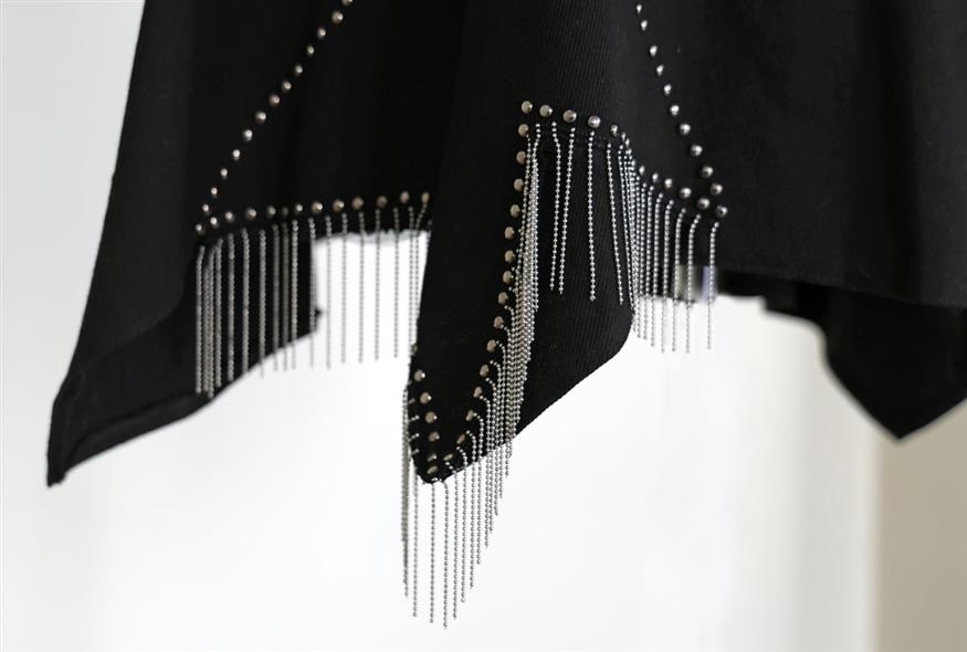 Ρούχο με διακοσμητικά στοιχεία (Unsplash)