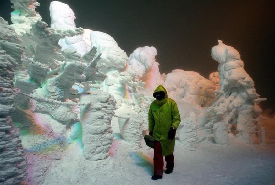 «Τέρατα χιονιού» (EPA/FRANCK ROBICHON)