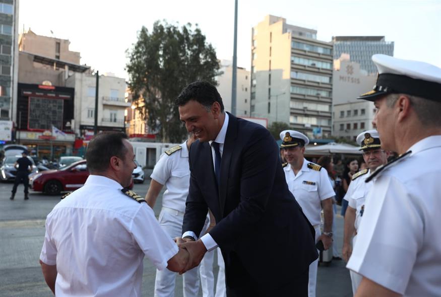 Βασίλης Κικίλιας Βασίλης Κικίλιας