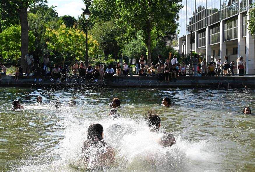 Ιστορικός καύσωνας «σαρώνει» την Ευρώπη Ιστορικός καύσωνας «σαρώνει» την Ευρώπη