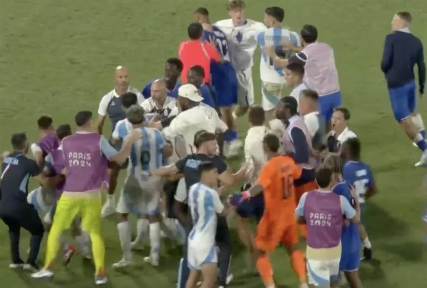 Ποδοσφαιριστές πιάστηκαν στα χέρια στο ματς Γαλλία - Αργεντινή/glomex/ert