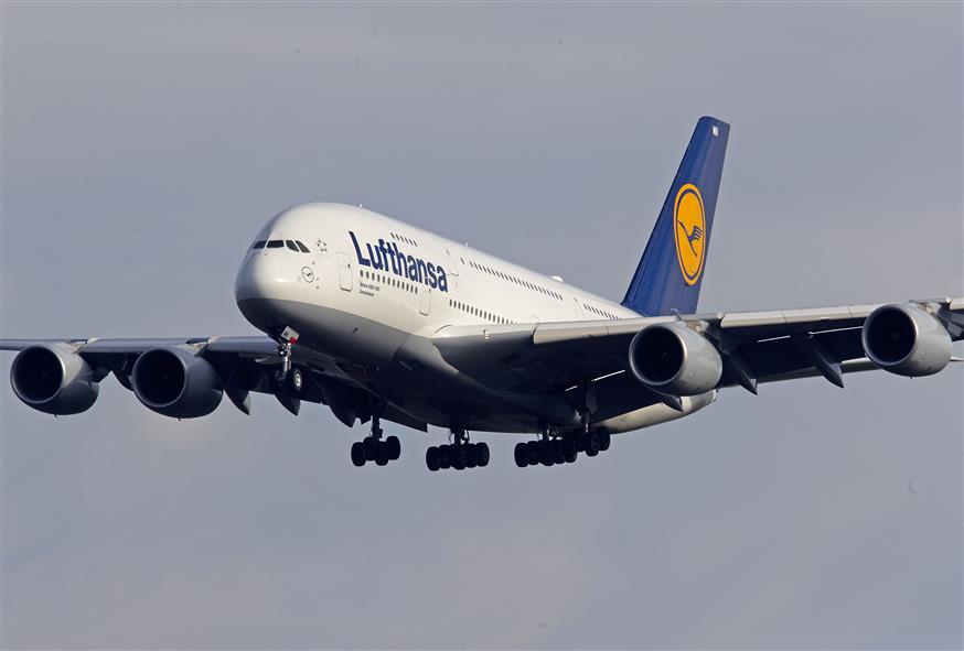 Αεροσκάφος της Lufthansa/(AP Photo/Michael Probst)