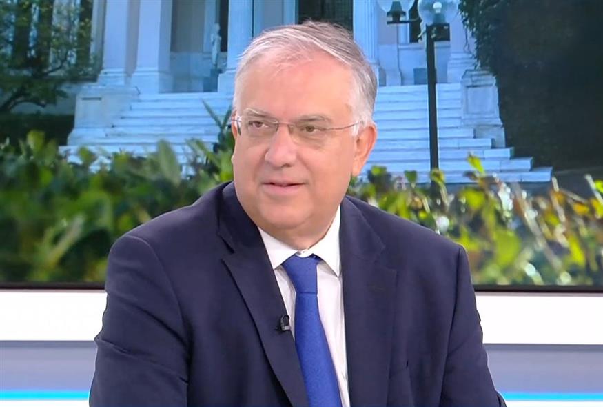 O Τάκης Θεοδωρικάκος στο OPEN / video capture