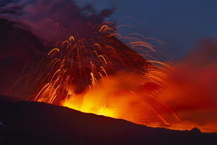 Έκρηξη ηφαιστείου/(AP Photo/Salvatore Allegra)