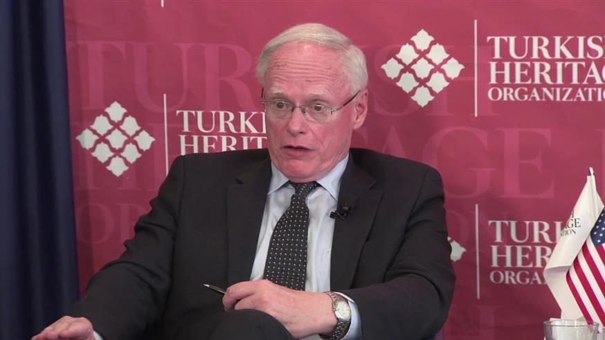 Ο πρώην πρέσβης των ΗΠΑ στην Άγκυρα και νυν ειδικός απεσταλμένος των ΗΠΑ για τη Συρία Τζέιμς Τζέφρι σε εκδήλωση του Turkish Heritage Organization (πηγή: Turkish Heritage Organization)